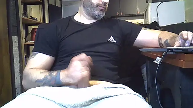 ozzypsico13 online show from 08/01/26, 03:22