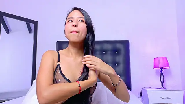 Skinny hottie18 online show from 10/12/25, 02:16