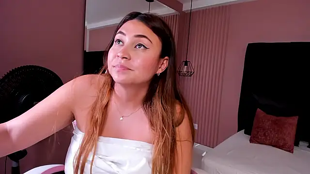 dulce santamaria online show from 12/13/24, 10:13