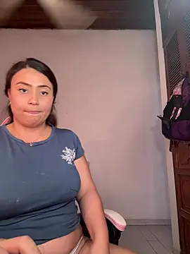 dulce santamaria online show from 03/08/25, 08:57