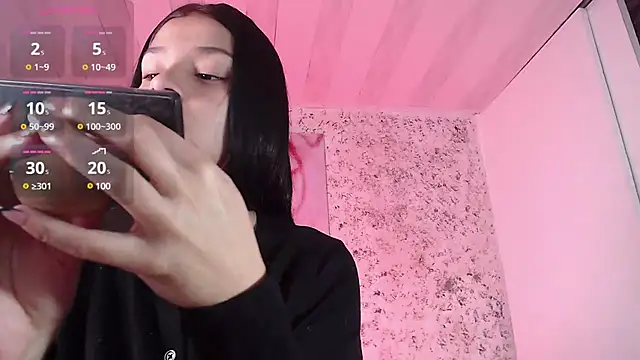 Snapshot of Zoee_babygirl chatting on 01/24/25, 12:31 Zoee babygirl online show from 01/24/25, 12:31