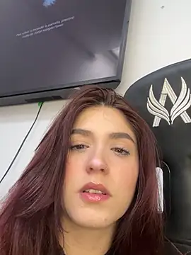 AnnyCherry  online show from 02/11/26, 09:53