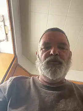 Snapshot of Frenchpoo chatting on 02/16/26, 05:09 Frenchpoo online show from 02/16/26, 05:09