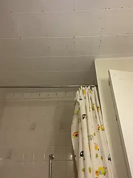 Snapshot of Frenchpoo chatting on 03/01/26, 11:51 Frenchpoo online show from 03/01/26, 11:51