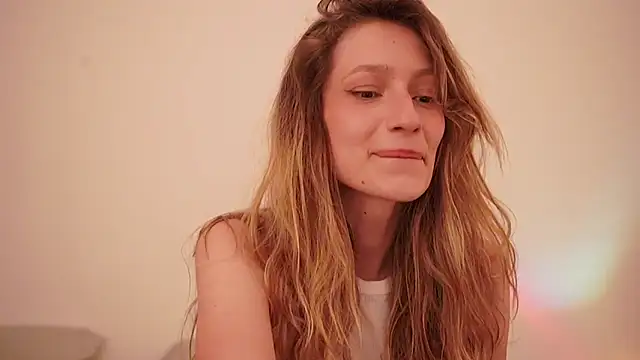 Snapshot of Stephany_talks chatting on 09/16/25, 02:34 Stephany talks online show from 09/16/25, 02:34