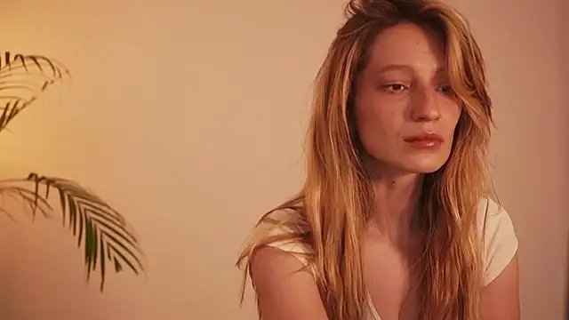 Stephany talks online show from 03/17/26, 02:05