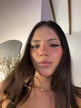 Snapshot of __Alisson_ chatting on 05/10/26, 12:49 Alisson online show from 05/10/26, 12:49
