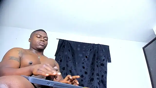 Snapshot of brant_garciabbc chatting on 01/15/25, 02:35 brant garciabbc online show from 01/15/25, 02:35