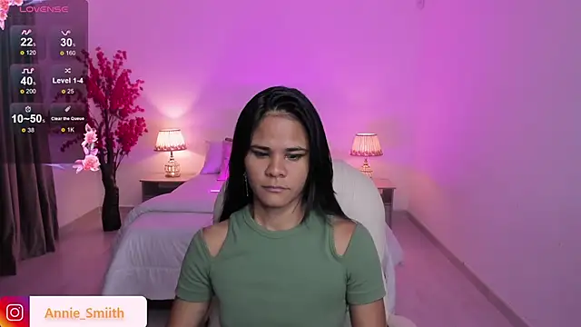 anniie smith online show from 10/23/25, 10:58