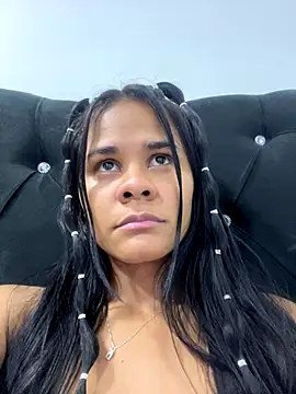 anniie smith online show from 11/07/25, 01:49