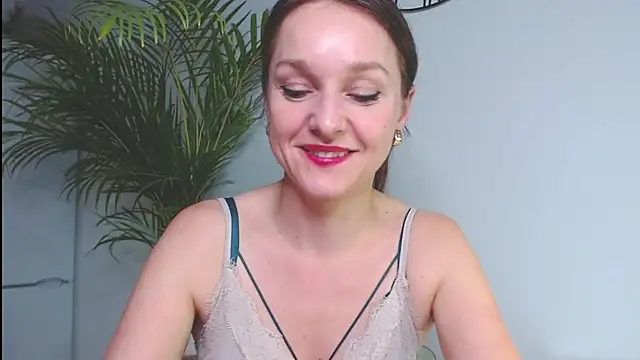 AliciaDesire online show from 12/19/24, 06:45