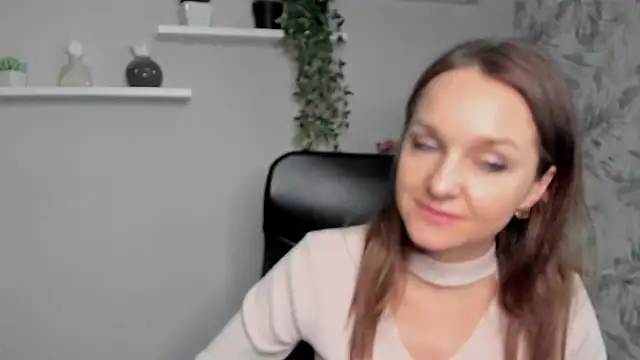 AliciaDesire online show from 02/20/25, 05:51