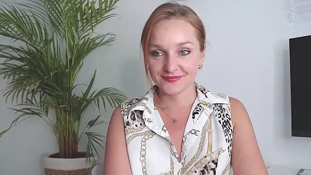 AliciaDesire online show from 10/15/25, 01:33