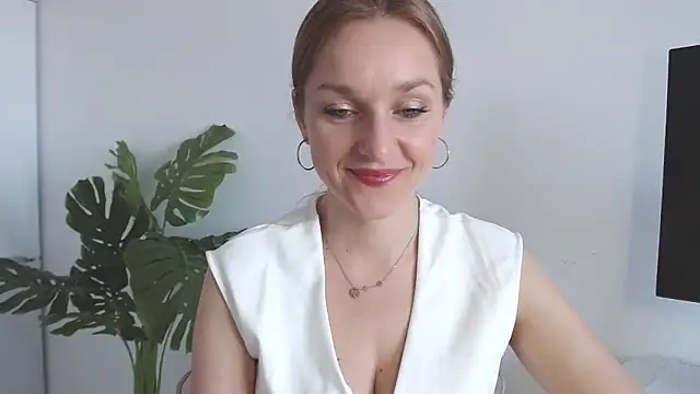 AliciaDesire online show from 04/09/26, 06:41