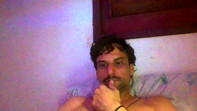 couplemilk online show from 04/08/26, 04:56