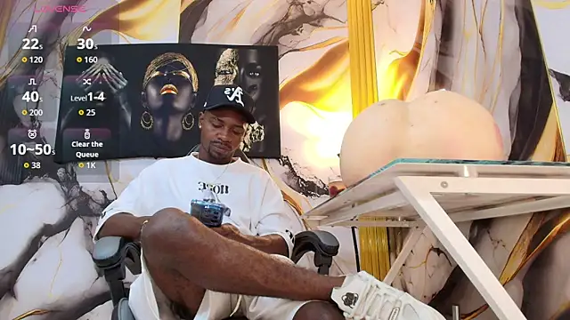 Thomas shelbys online show from 04/24/26, 04:04