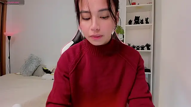 Adriennesexxx online show from 12/13/24, 10:51