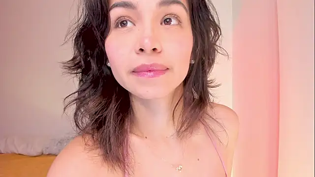 Adriennesexxx online show from 03/07/25, 04:33