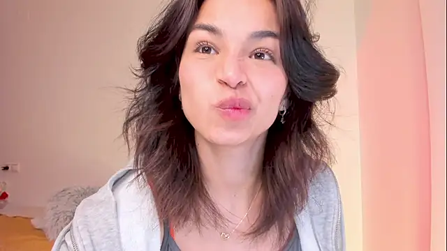 Adriennesexxx online show from 03/09/25, 04:22