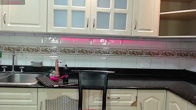 NatazhaQueen online show from 02/15/26, 07:51