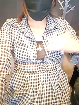 Lunababymylove online show from 05/01/26, 07:40
