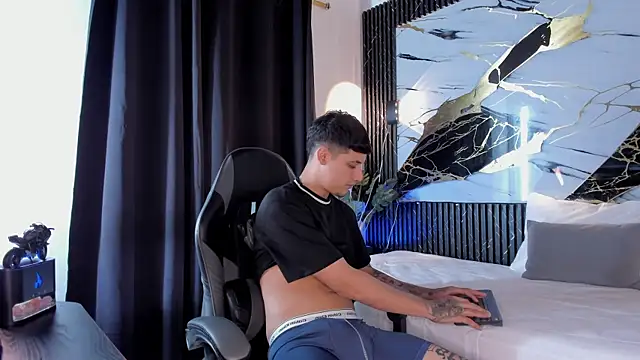 kyle smithxx online show from 01/06/26, 05:33