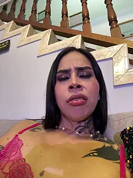 GiahDaniels online show from 05/15/26, 11:01