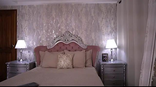 AngelineConnor online show from 06/30/26, 11:06