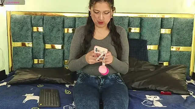 dakota guirl online show from 01/17/25, 06:04