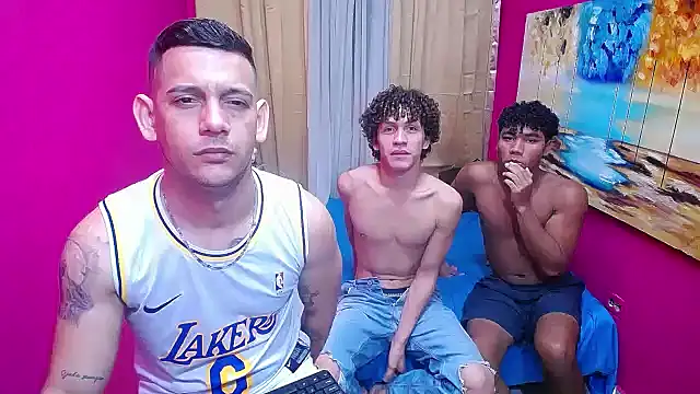 Snapshot of hugecocks_hot chatting on 01/14/26, 11:42 hugecocks hot online show from 01/14/26, 11:42