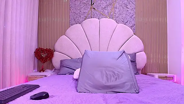 nata luna online show from 03/11/26, 07:53