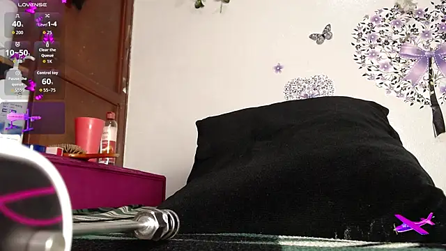 DIORA Latina online show from 11/06/25, 04:24