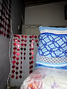 DIORA Latina online show from 02/18/26, 02:51