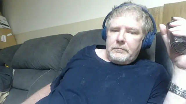 Snapshot of BrisonChase chatting on 07/04/26, 07:42 BrisonChase online show from 07/04/26, 07:42