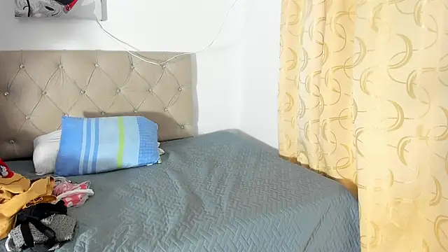 Vahiolet smith online show from 09/30/25, 03:00