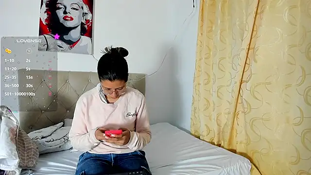 Vahiolet smith online show from 10/02/25, 03:13