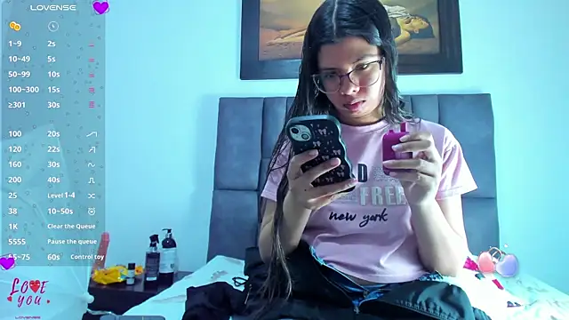 Vahiolet smith online show from 03/20/26, 03:11