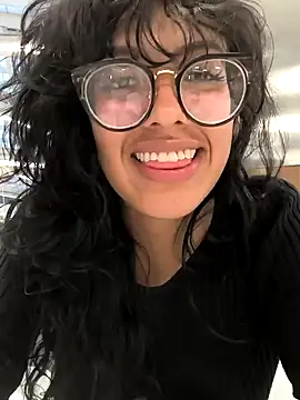 Snapshot of Fun_Everywhere chatting on 12/12/24, 10:20 Fun Everywhere online show from 12/12/24, 10:20