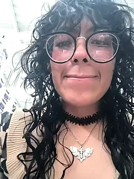 Snapshot of Fun_Everywhere chatting on 01/02/25, 05:18 Fun Everywhere online show from 01/02/25, 05:18