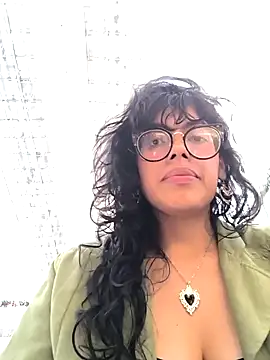 Snapshot of Fun_Everywhere chatting on 01/04/25, 10:24 Fun Everywhere online show from 01/04/25, 10:24