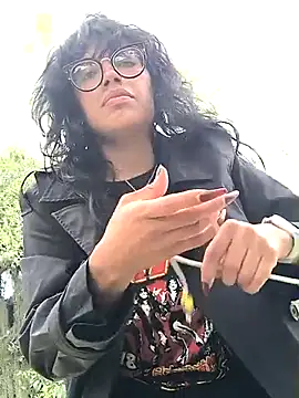 Snapshot of Fun_Everywhere chatting on 02/16/25, 03:27 Fun Everywhere online show from 02/16/25, 03:27