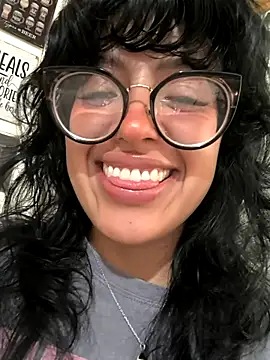 Snapshot of Fun_Everywhere chatting on 10/05/25, 07:23 Fun Everywhere online show from 10/05/25, 07:23