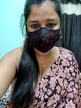 Snapshot of payal_sharma1 chatting on 11/02/25, 07:33 payal sharma1 online show from 11/02/25, 07:33