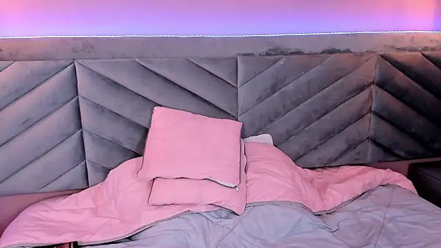 Ary thompson   online show from 01/30/25, 11:13