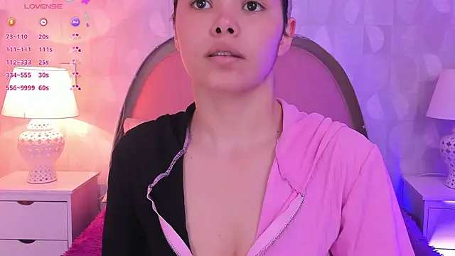 Snapshot of angeline_teen chatting on 05/15/26, 12:23 angeline teen online show from 05/15/26, 12:23