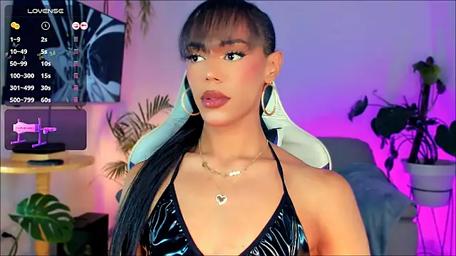 Snapshot of _Miss_Anna_ chatting on 03/09/25, 04:38 Miss Anna online show from 03/09/25, 04:38