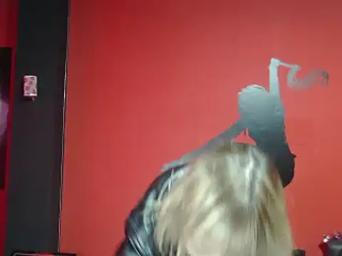 Snapshot of KLOE_PIELL chatting on 12/03/24, 06:38 KLOE PIELL online show from 12/03/24, 06:38