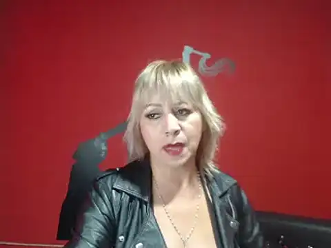 Snapshot of KLOE_PIELL chatting on 01/14/25, 08:26 KLOE PIELL online show from 01/14/25, 08:26