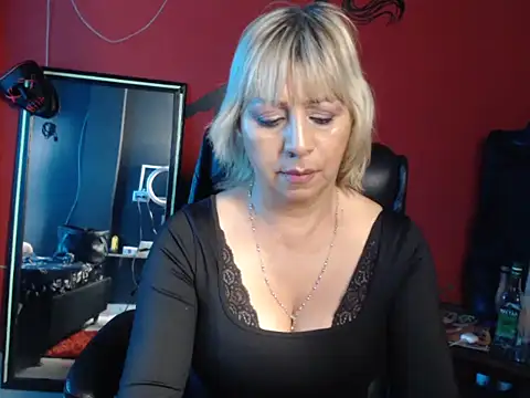 KLOE PIELL online show from 03/06/26, 08:05