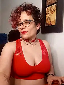 Snapshot of Daneshka_naughty chatting on 12/12/24, 02:48 Daneshka naughty online show from 12/12/24, 02:48